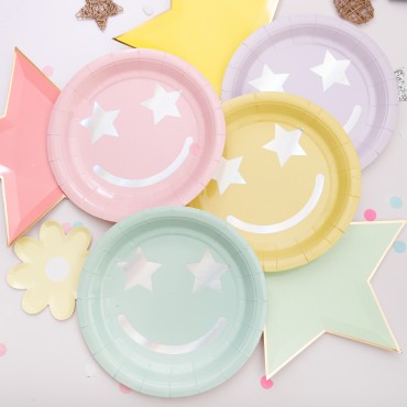 Disposable smiling face paper plates, desserts, holiday decorations, cutlery cups, birthday parties, fruit picnics, plates, cake plates