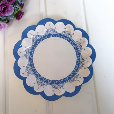 The new Chinese style blue and white porcelain paper plate retro party disk wedding lace plate festive dishes a one -time